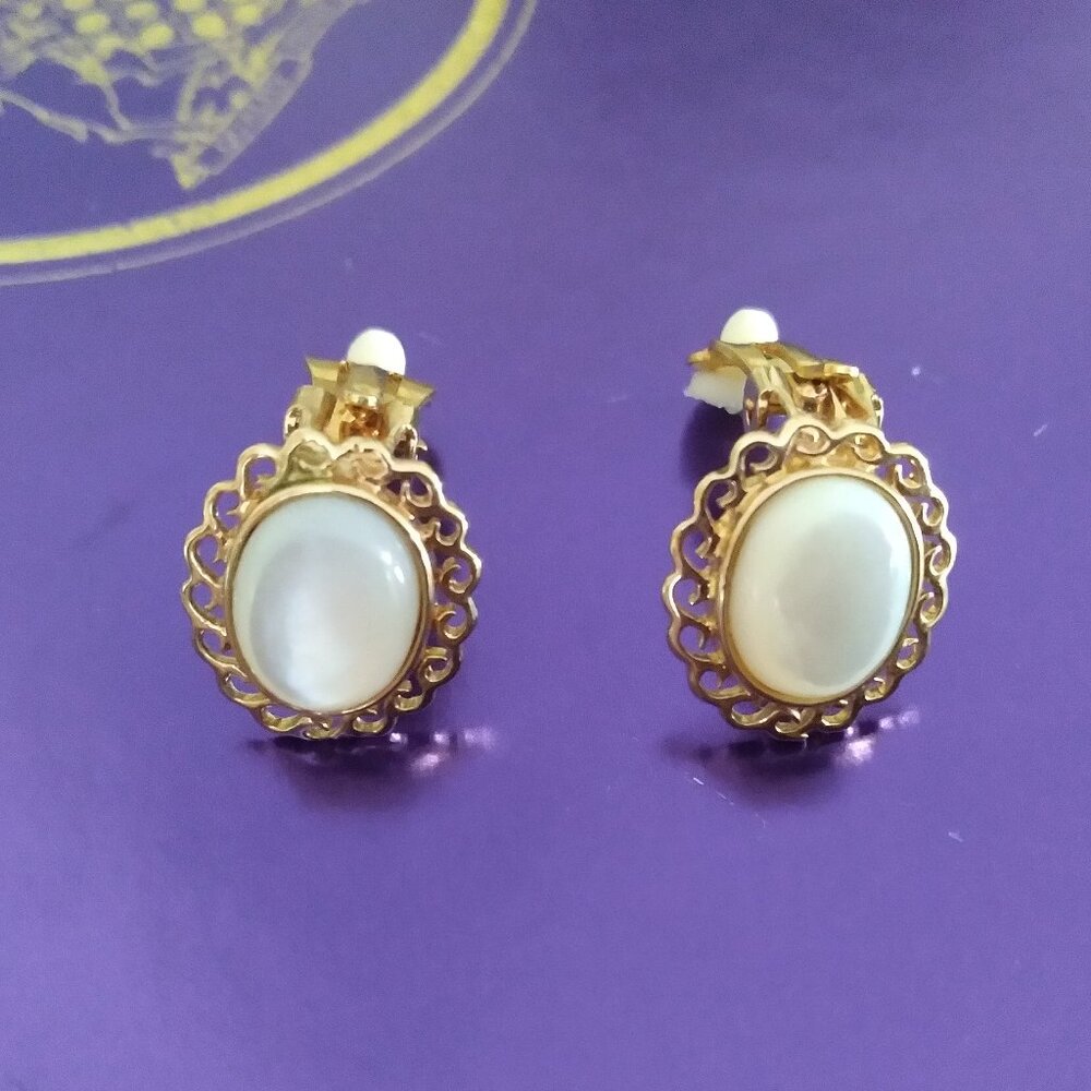 Elegant Classy Clip-on Fashionable Earrings, Made in Europe